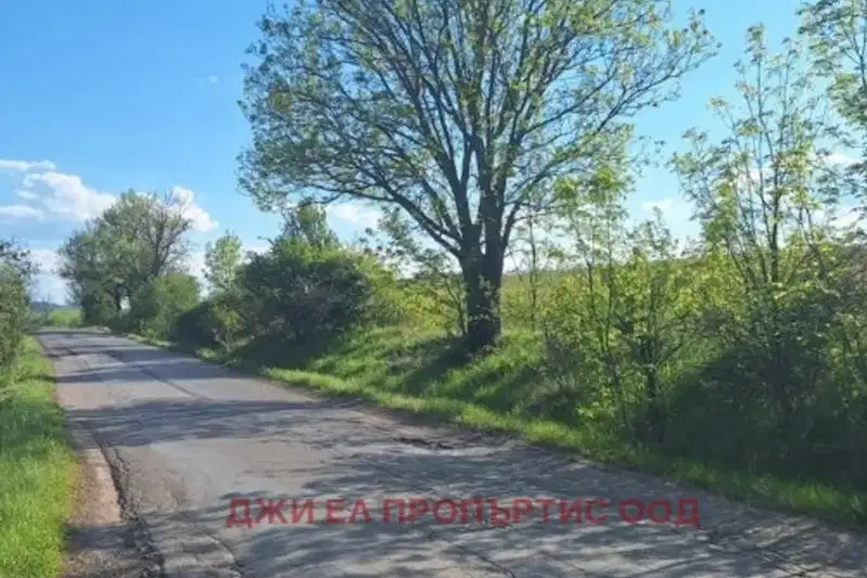 Парцел в Банкя