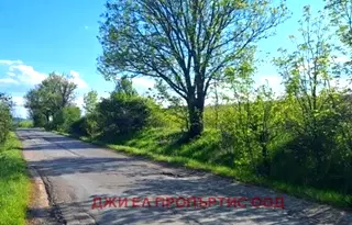 Парцел в Банкя