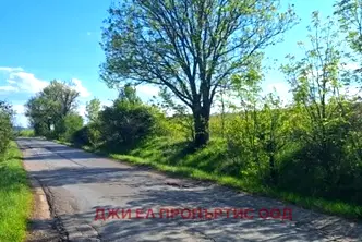 Парцел в Банкя