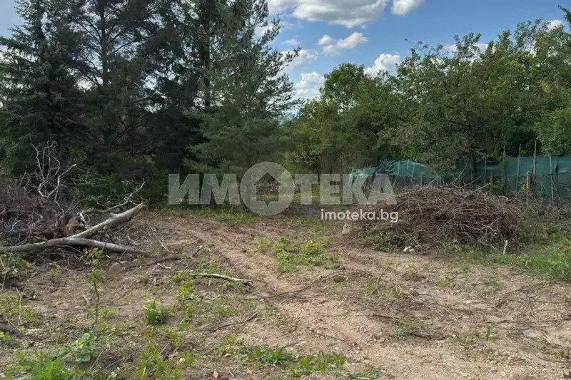 Парцел в с. Лозен