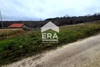 Парцел в с. Звездица