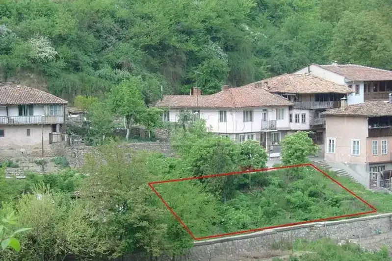 Plot in Veliko Tyrnovo, Asenov