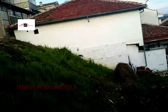 Парцел във Велико Търново, Център