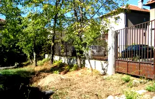 Парцел в Перник, Клепало