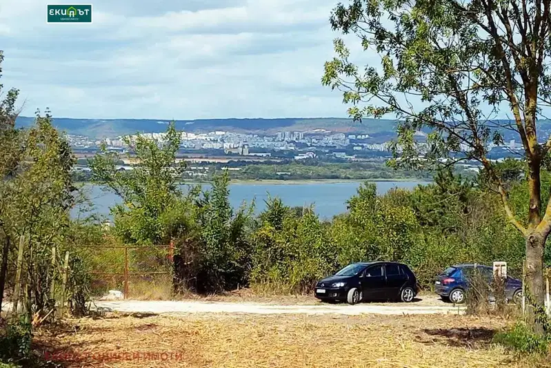 Plot in Varna, м-т Орехчето