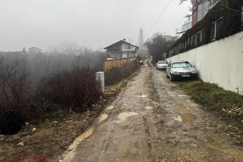 Plot in Varna, Priboi