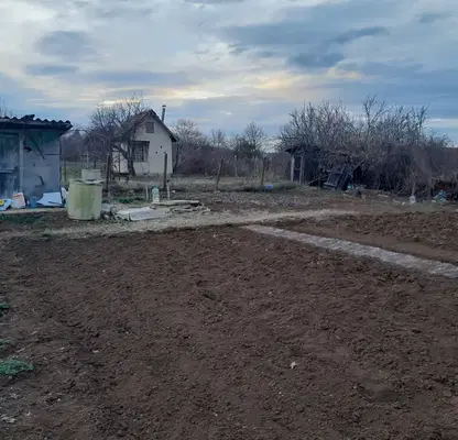 Photo 3 — Plot in Montana, Parta 1