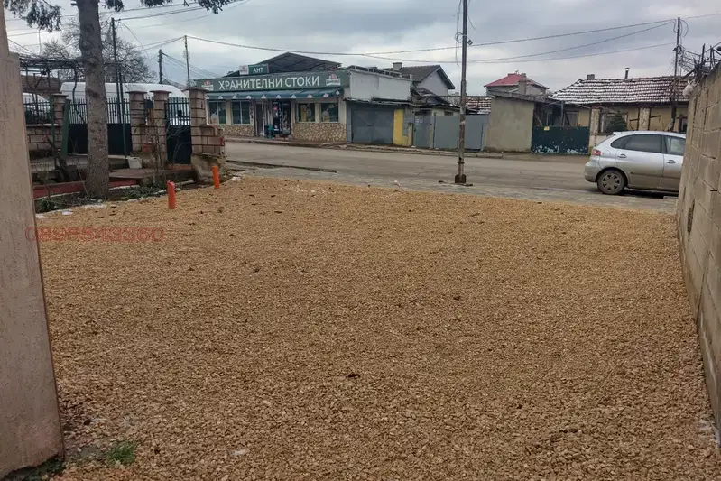 Парцел в Добрич, Пинета