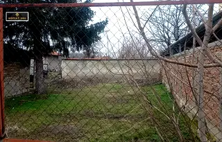 Парцел в Русе, Родина 3