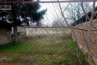 Парцел в Русе, Родина 3