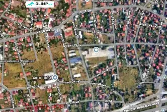 Парцел в София, Враждебна