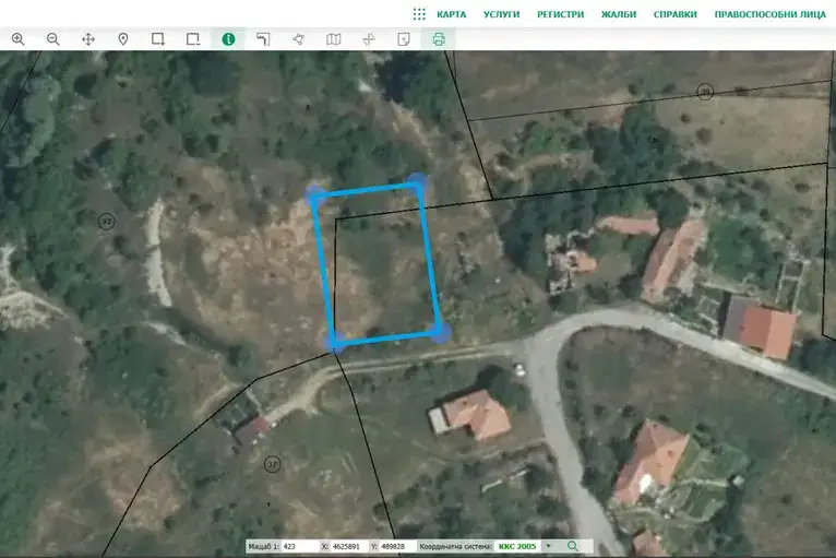 Plot in Oblast Kyrdjali, Момчил
