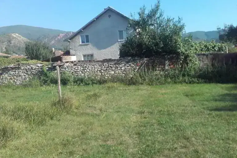 Plot in Oblast Kyustendil, Stob