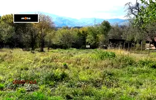 Парцел в Ловеч, Априлци