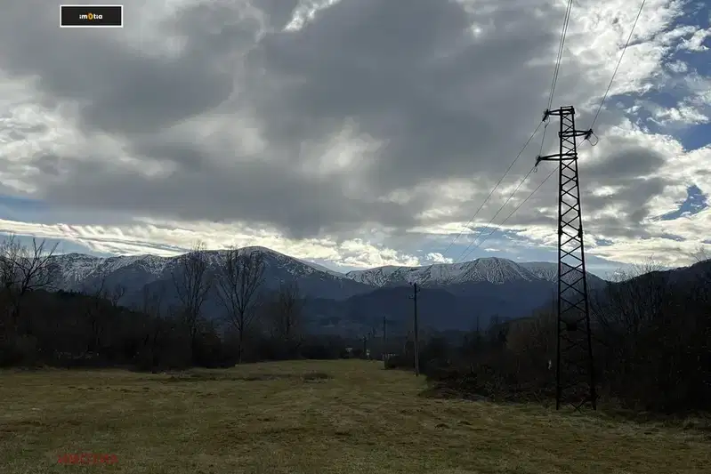 Plot in Oblast Lovech, Aprilci