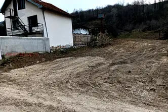 Парцел в Ловеч, Троян