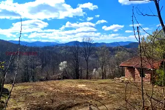 Парцел в Ловеч, Троян