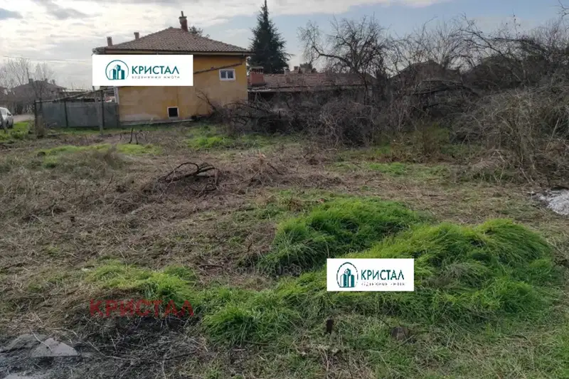 Plot in Oblast Plovdiv, Syedinenie