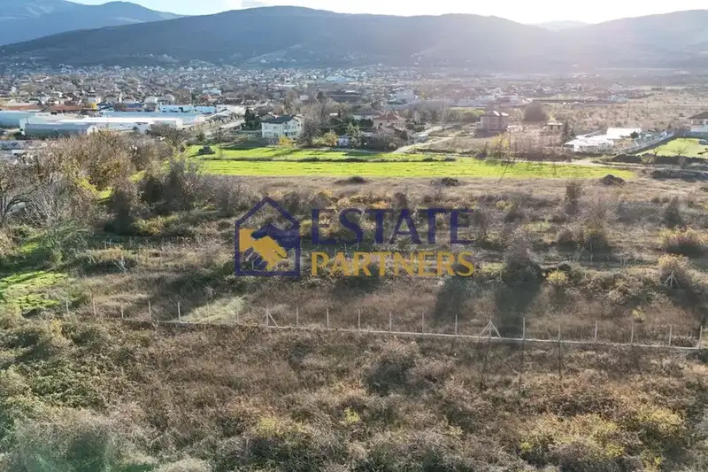 Plot in Oblast Plovdiv, Brestnik