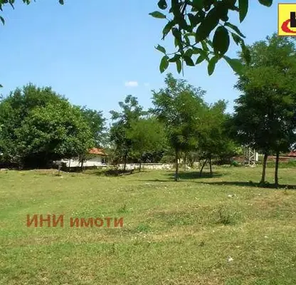 Снимка 5 — Парцел в Разград, с. Звънарци