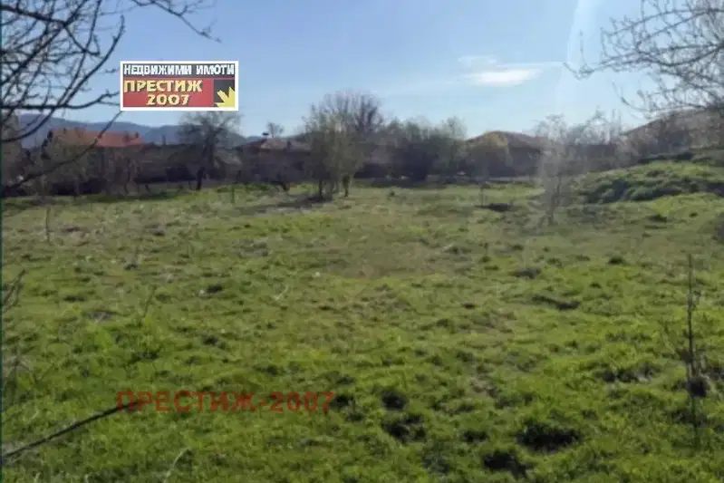 Plot in Oblast Shumen, Mostich