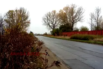 Парцел в София, Елин Пелин