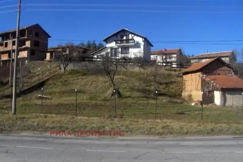 Plot in област София, Marica