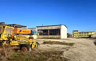 Парцел във Варна, Девня