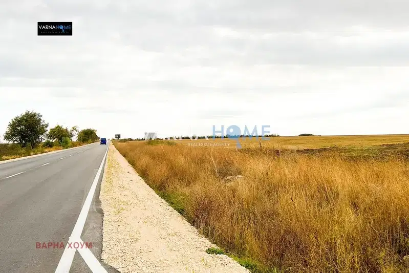 Парцел във Варна, с. Кичево