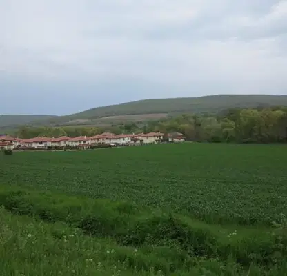 Снимка 4 — Парцел във Варна, с. Осеново