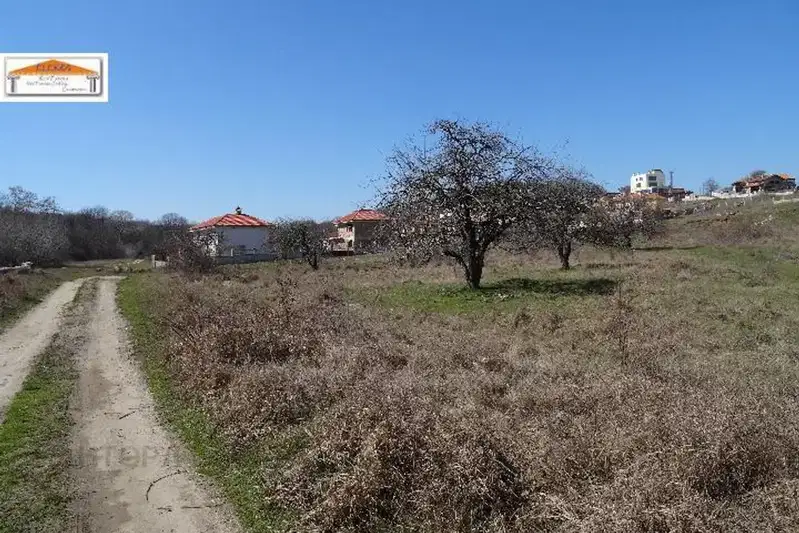 Парцел във Варна, с. Шкорпиловци