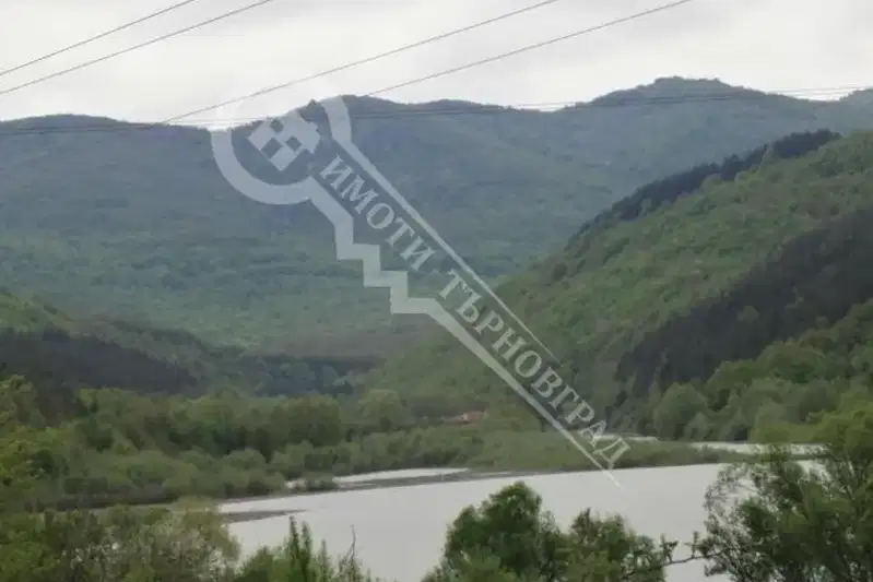Plot in Oblast Veliko Tyrnovo, Elena