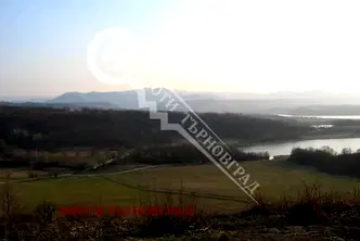 Парцел във Велико Търново, Елена