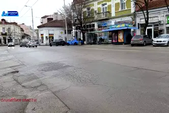 Промишлена сграда в Русе, Център