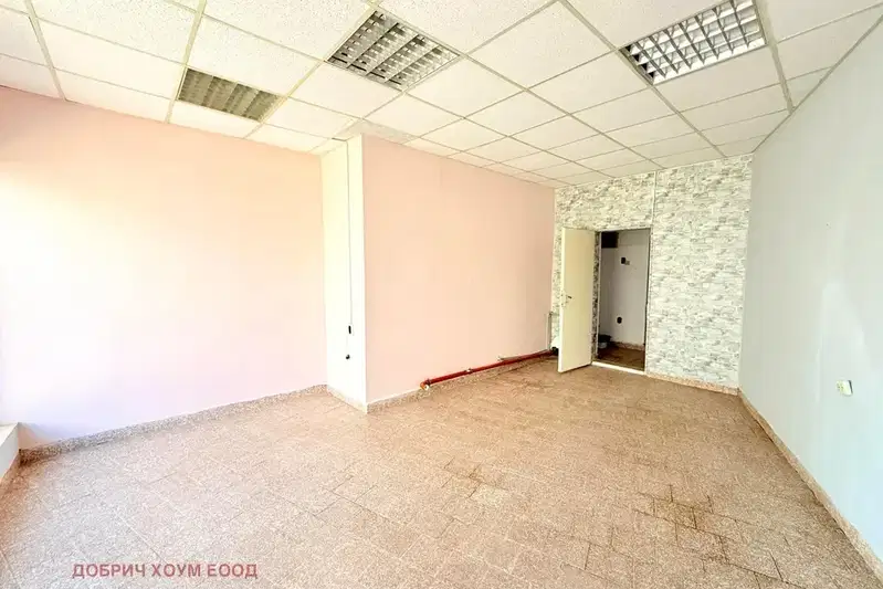 Industrial Building in Dobrich, Centyr