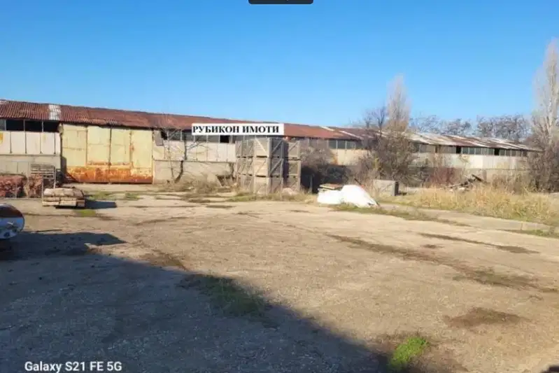 Industrial Building in Plovdiv, Industrialna Zona - Yug