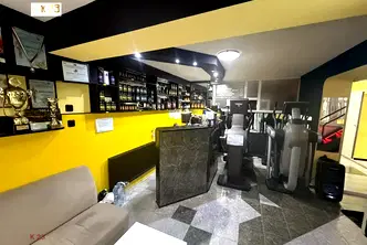 Промишлена сграда в София, Изток