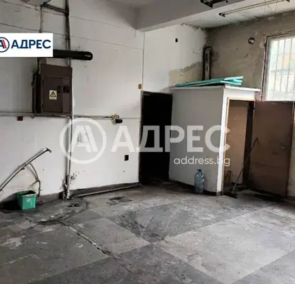 Снимка 2 — Промишлена сграда в Раз, Житница