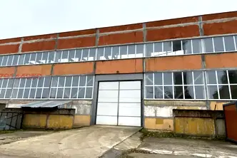 Промишлена сграда във Враца, Промишлена зона
