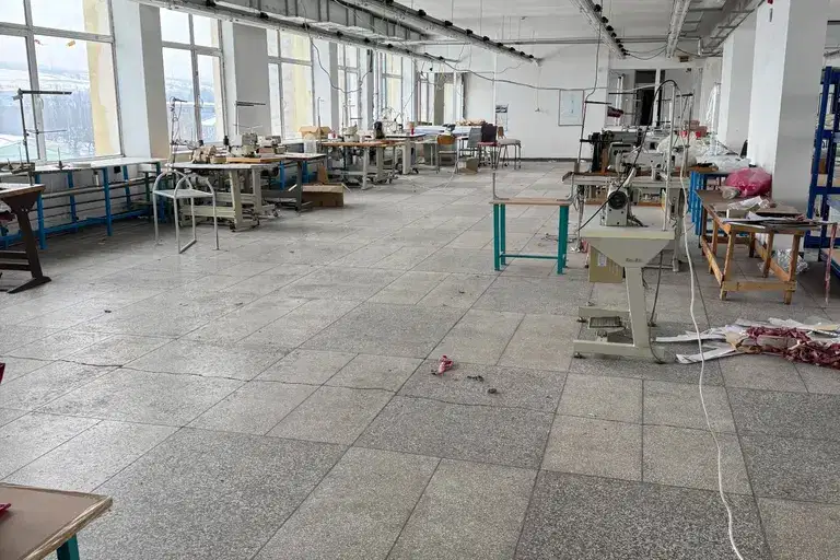 Промишлена сграда в Плевен, Широк център