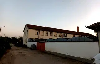 Промишлена сграда в Благоев, Широк център