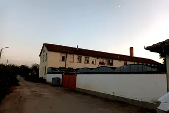 Промишлена сграда в Благоев, Широк център