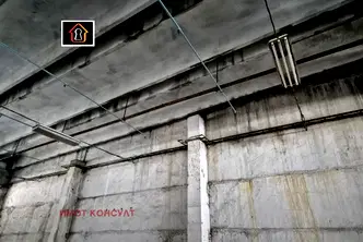 Промишлена сграда във Враца, Складова база