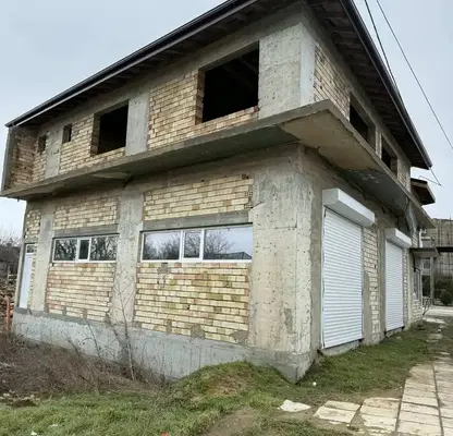 Снимка 2 — Промишлена сграда в Добрич, Каварна