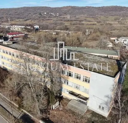 Photo 2 — Industrial Building in Oblast Pazardjik, Bracigovo
