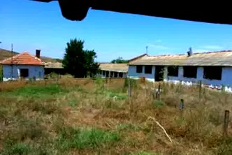 Промишлена сграда в Пазарджик, Септември