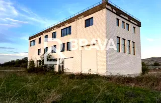 Промишлена сграда в Пазарджик, с. Главиница