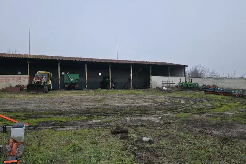 Industrial Building in Shumen, Vyrbak