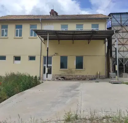 Photo 2 — Industrial Building in Oblast Shumen, Zlatna Niva