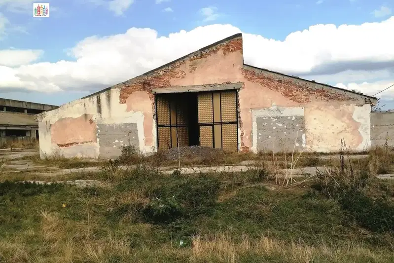 Industrial Building in област София, Jivkovo